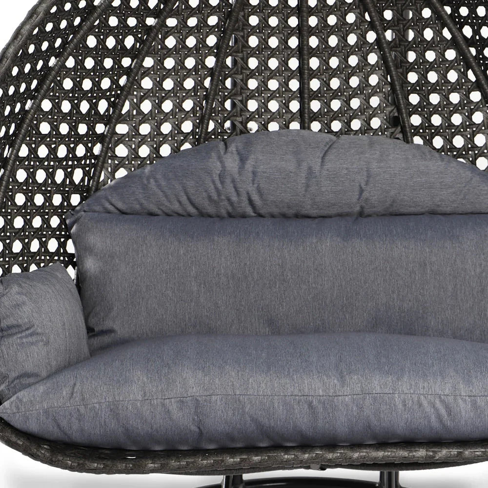 LeisureMod Sedia a Uovo Sospesa per 2 Persone con Supporto - Dondolo Pensile per Esterni/Interni in Rattan Intrecciato con Cuscini