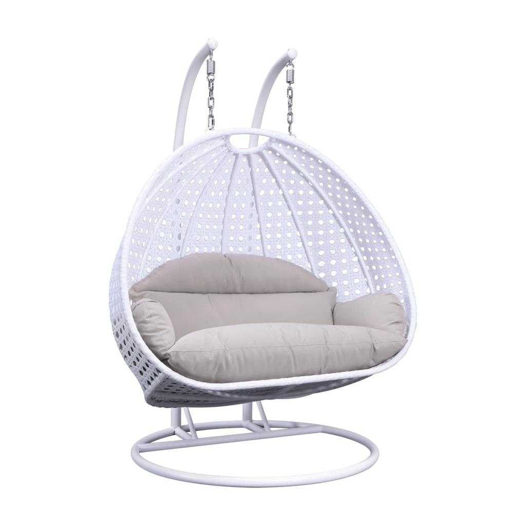 LeisureMod Sedia a Uovo Sospesa per 2 Persone con Supporto - Dondolo Pensile per Esterni/Interni in Rattan Intrecciato con Cuscini