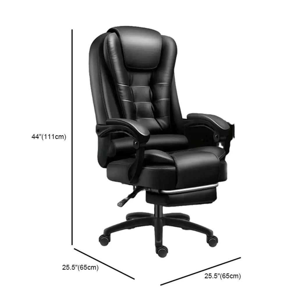 Sedia da ufficio girevole ergonomica in pelle nera con poggiapiedi